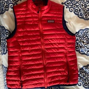 Vineyard Vines red vest (navy interior). Excelled, like new condition!